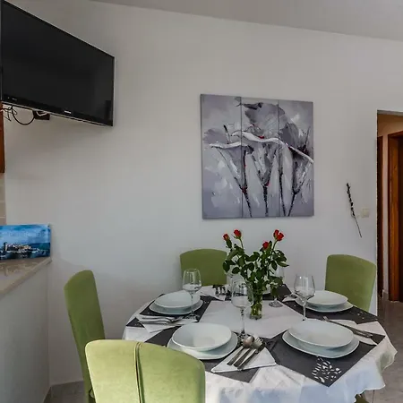 Apartment Botic Kaštela