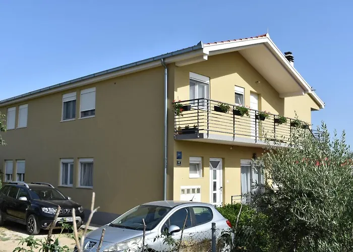 Botic Apartment *