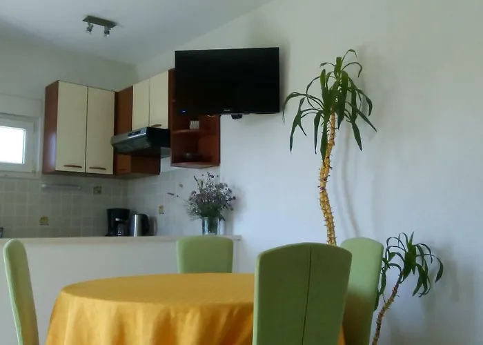Botic Apartment