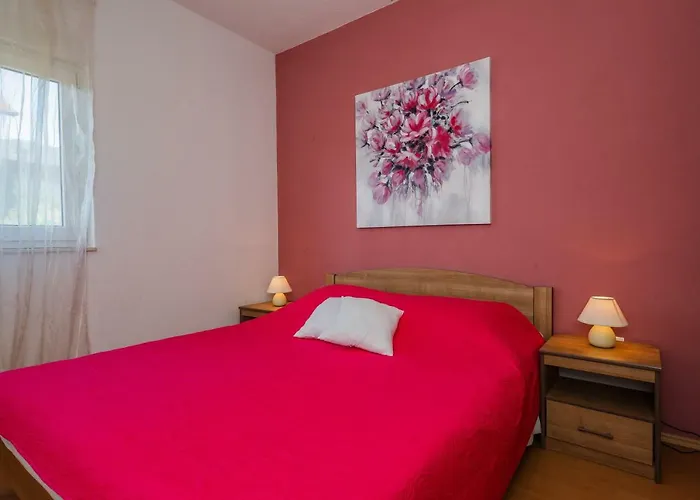 Botic Apartment